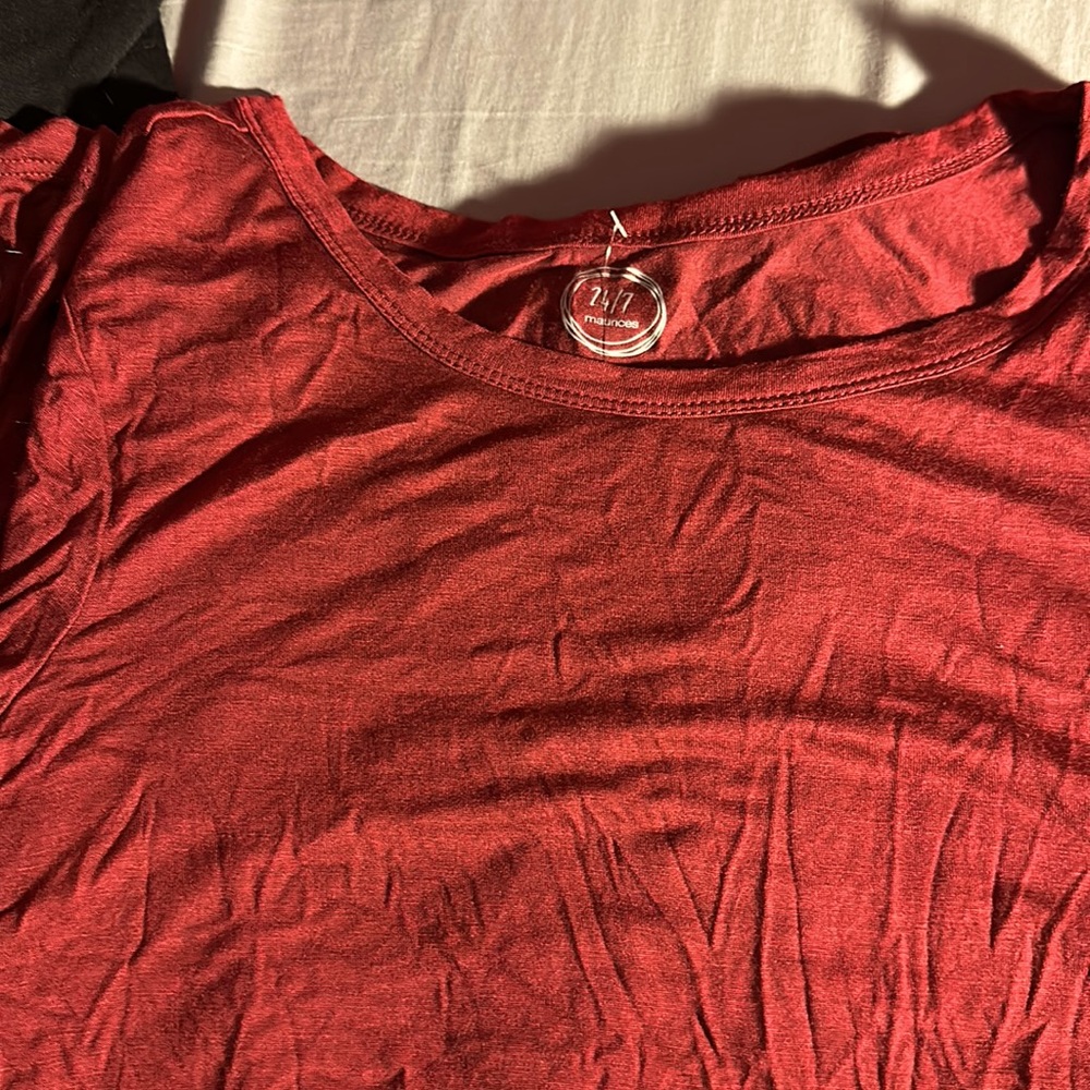 Long-Sleeve Tee Shirt